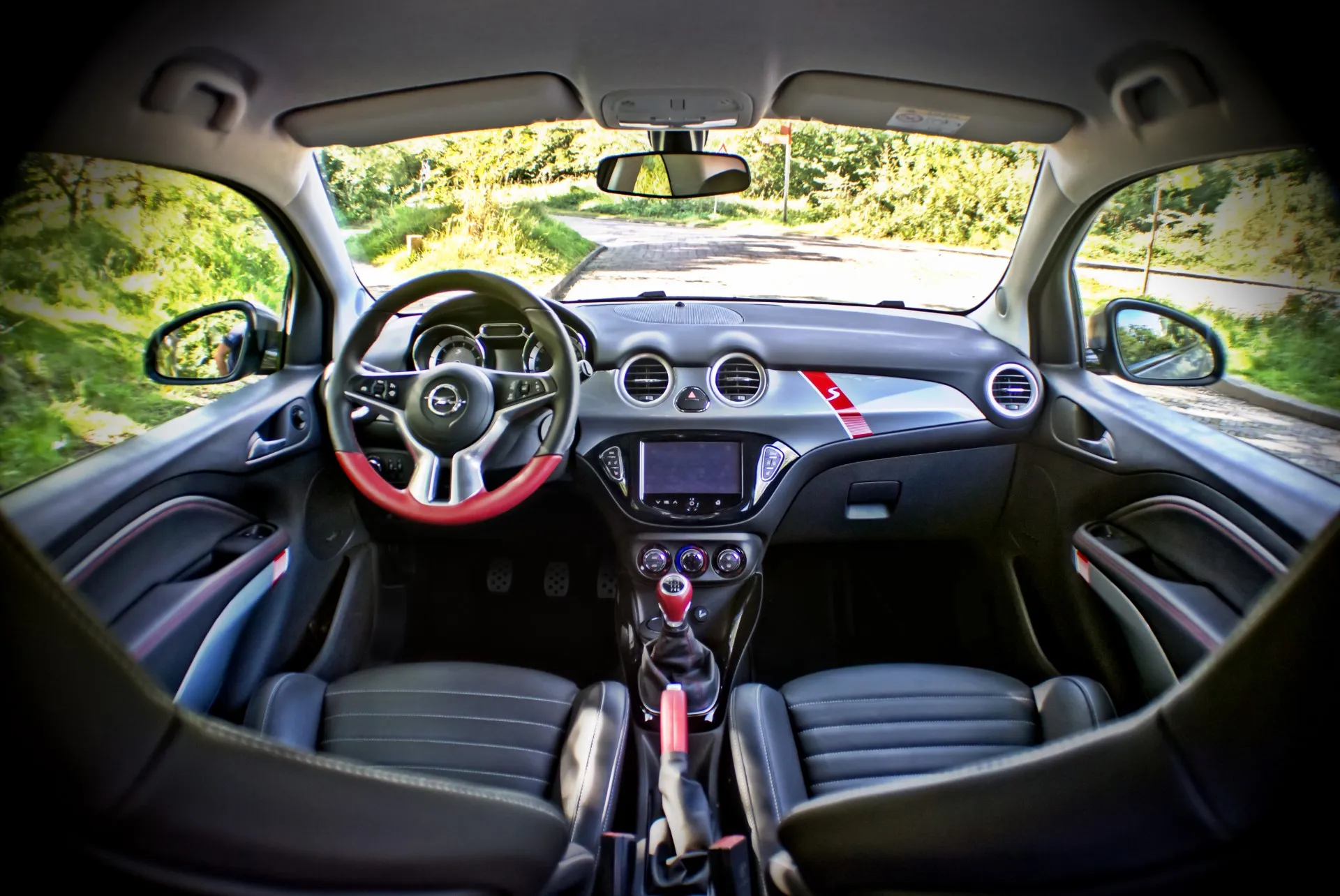 Opel Adam dashboard telefoonhouder montage