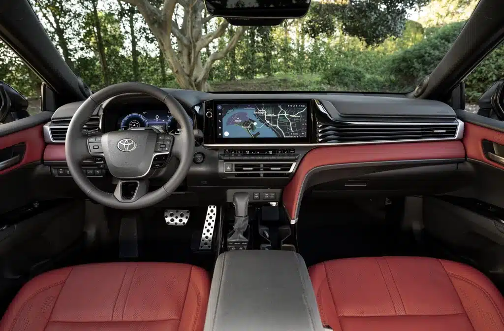 Toyota Camry dashboard telefoonhouder montage