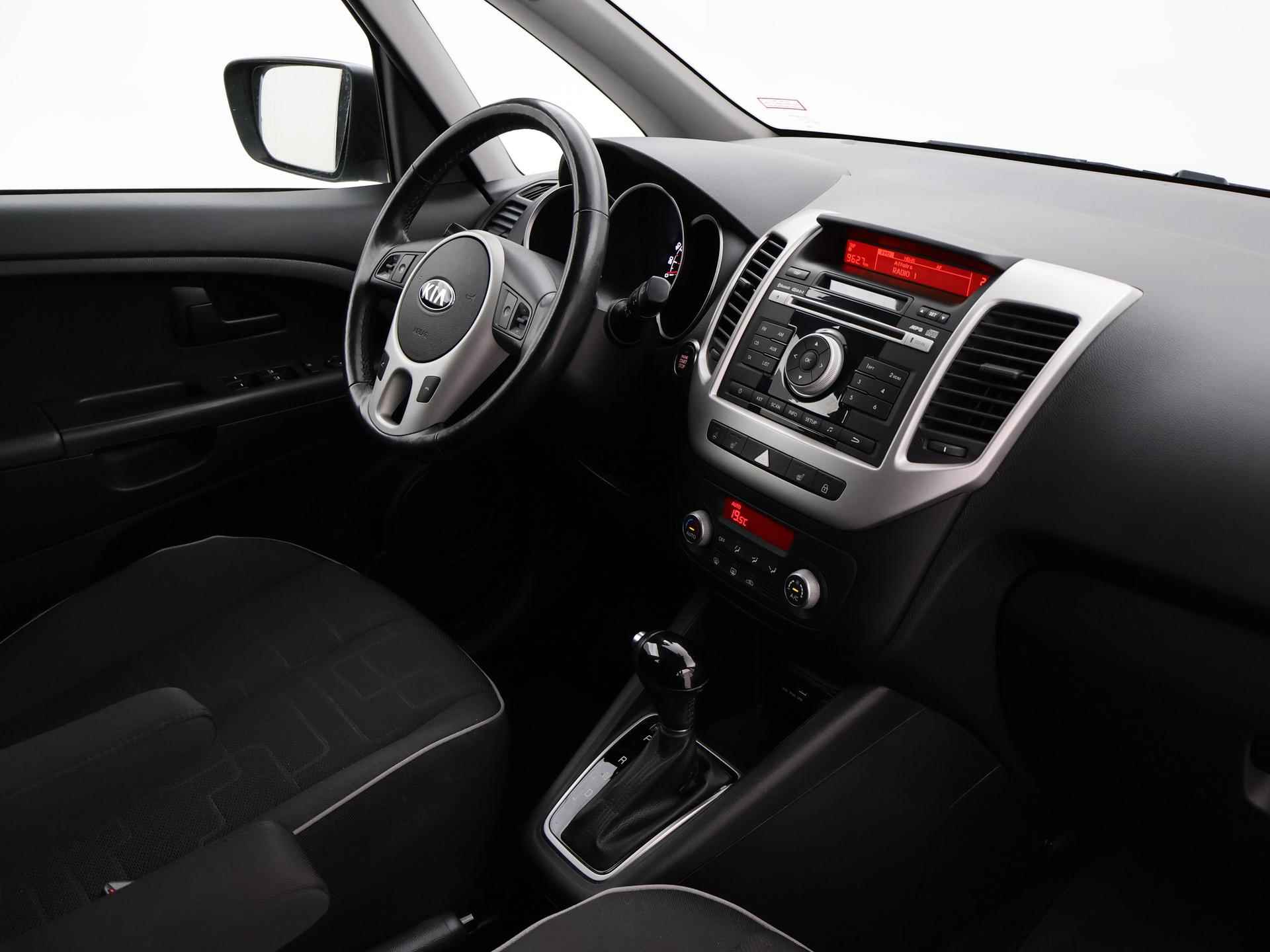 Kia Venga dashboard telefoonhouder montage