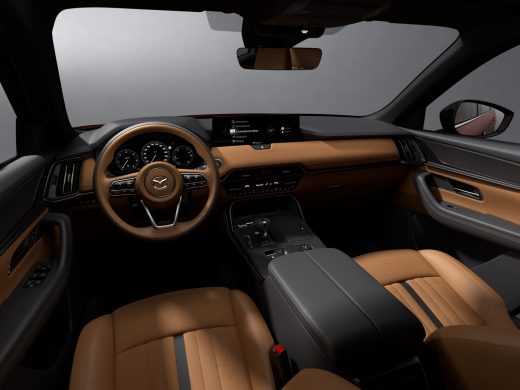 Mazda CX-60 dashboard telefoonhouder montage