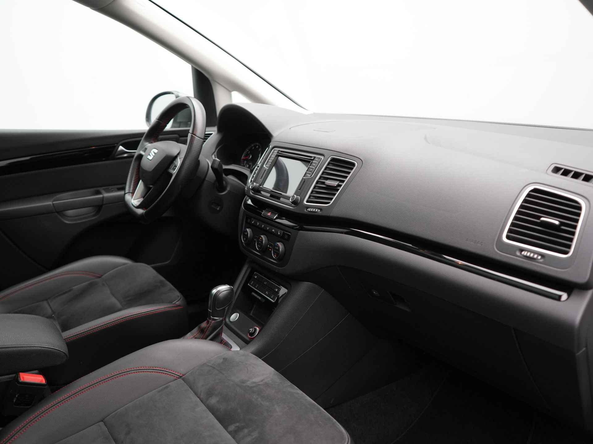 Seat Alhambra dashboard telefoonhouder montage
