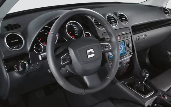 Seat Exeo dashboard telefoonhouder montage