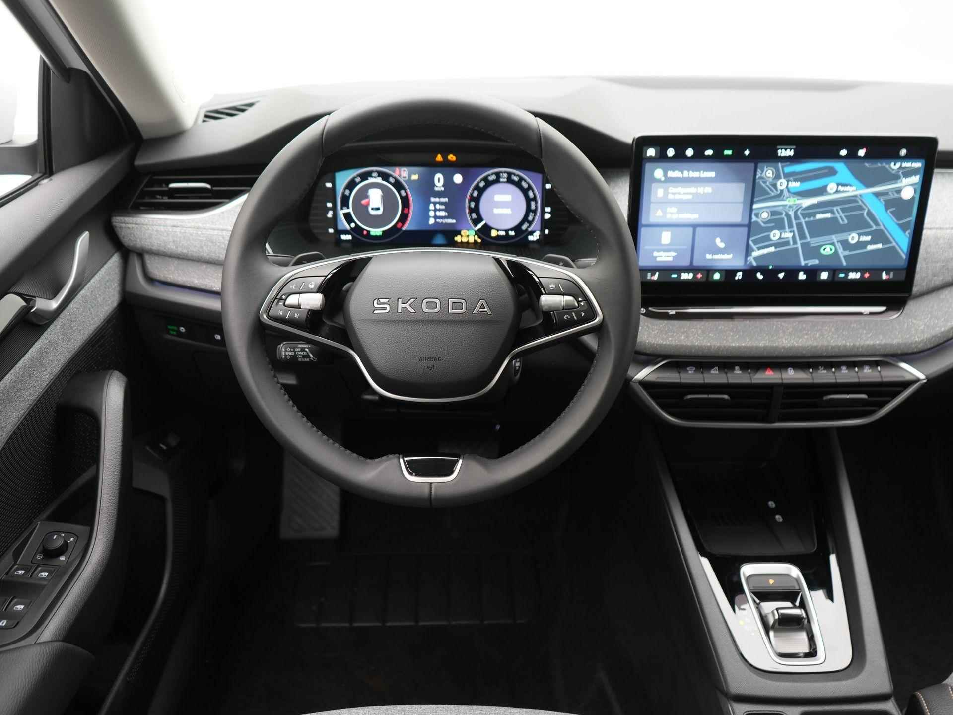 Skoda Octavia dashboard telefoonhouder montage