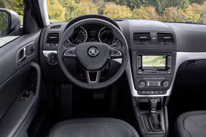 Skoda Yeti dashboard telefoonhouder montage